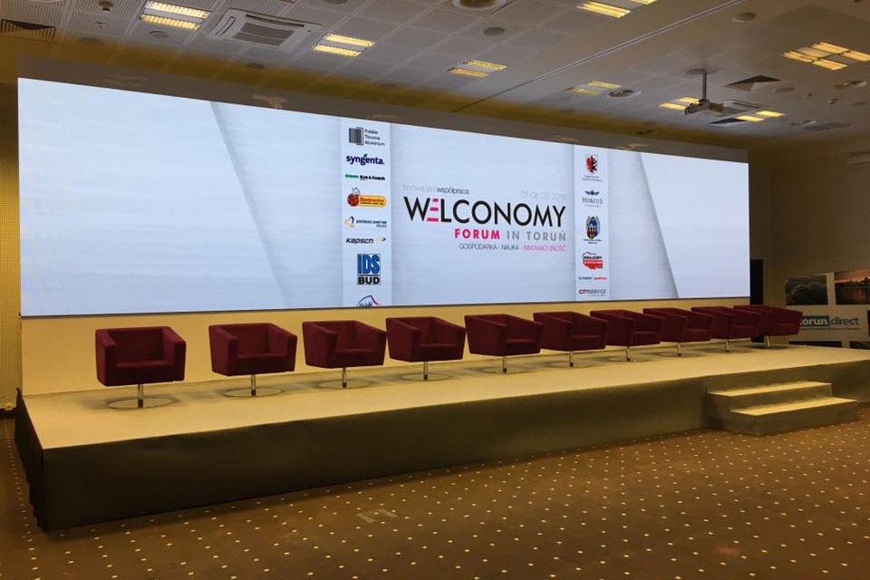 Welconomy 2016 P3 12m x 2,5m.jpg